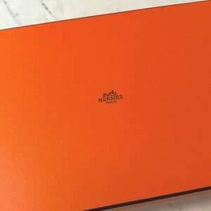 Hermes shoe box_A1_8.5” x 14”